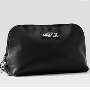 King Kylie pouch with skull charm
